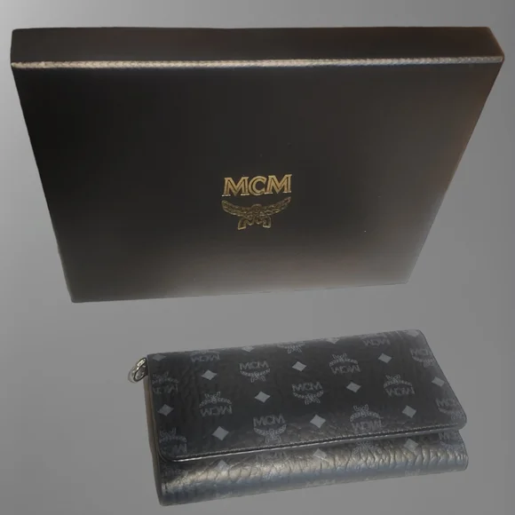 🚫SOLD🚫🆕️MCM Visetos Wallet Crossbody Bag - Picture 13 of 16